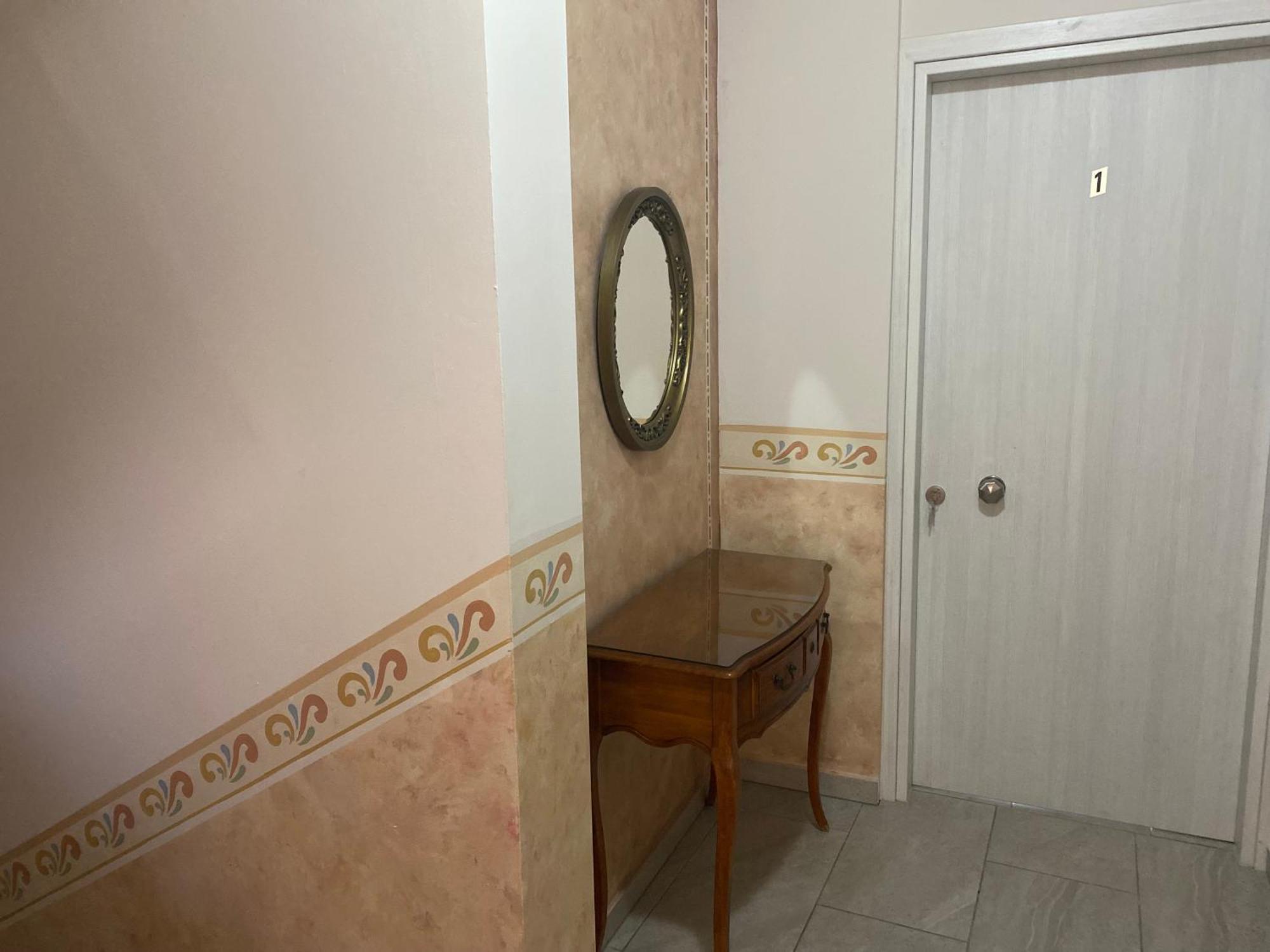 Aphrodite Apartment *