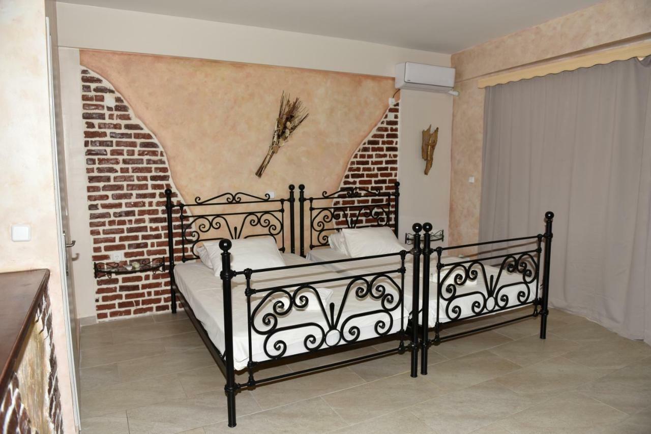 Aphrodite Apartment *
